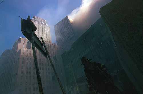 WTC7 on fire (photo creidt: Anonymous. Courtesy of the Prints and
Photographs Division. Library of Congress.