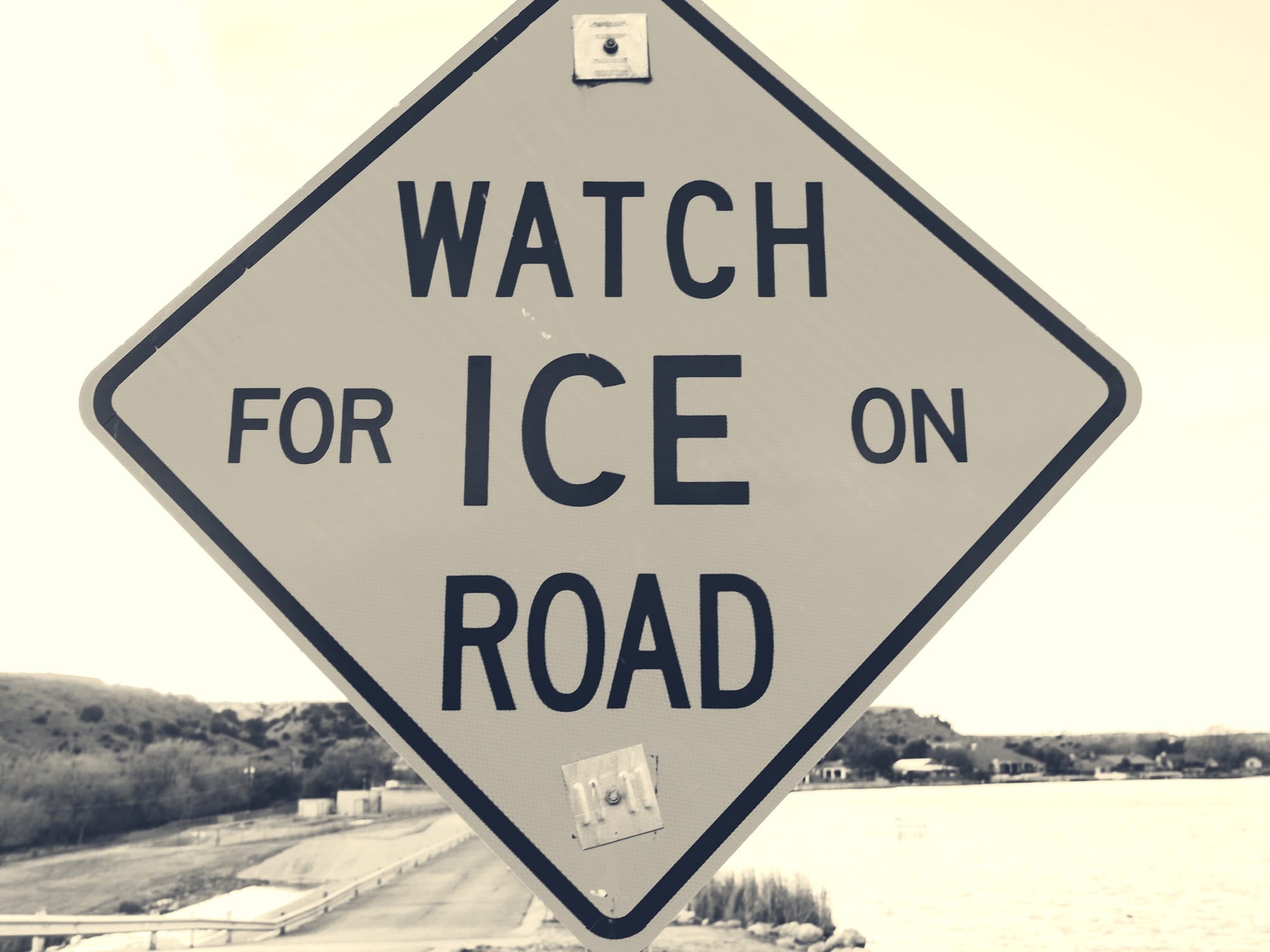 Two Movies on One Screen: Conflicting Narratives of the Renee Good Shooting in Minnesota