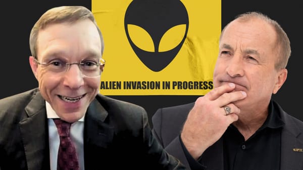 Harvard Astronomer Takes Up Skeptic Publisher’s $1,000 Bet on Alien Disclosure by 2030