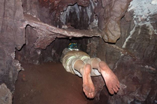 Dr. Hannah Hilbert-Wolf accessing the Dinaledi chamber (Credit: Wits University)