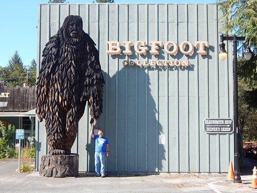 Giant-bigfoot-statue-510px